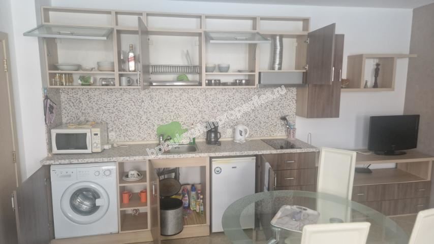 Меблированная двухкомнатная квартира в комплексе с бассейном в Равде Меблированная двухкомнатная квартира в комплексе с бассейном в Равде