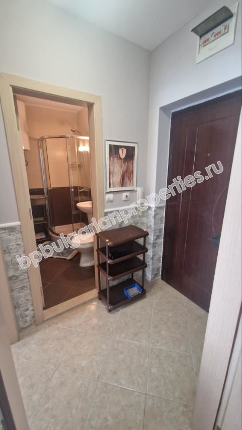 Меблированная двухкомнатная квартира в комплексе с бассейном в Равде Меблированная двухкомнатная квартира в комплексе с бассейном в Равде