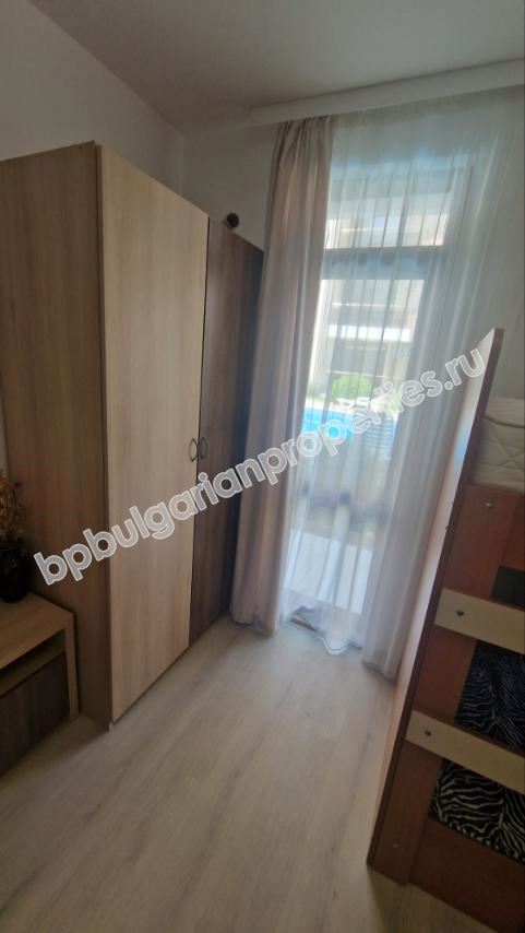 Меблированная двухкомнатная квартира в комплексе с бассейном в Равде Меблированная двухкомнатная квартира в комплексе с бассейном в Равде