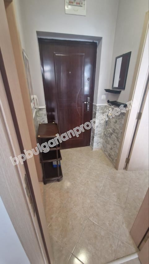 Меблированная двухкомнатная квартира в комплексе с бассейном в Равде Меблированная двухкомнатная квартира в комплексе с бассейном в Равде