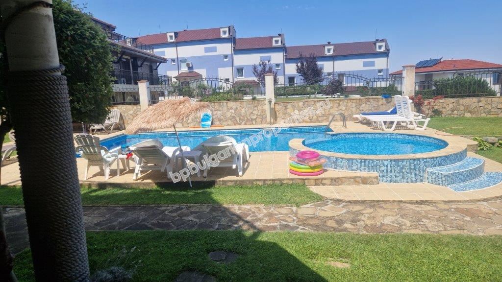 Дом с видом на море в закрытом комплексе в районе Буджака, Созопол