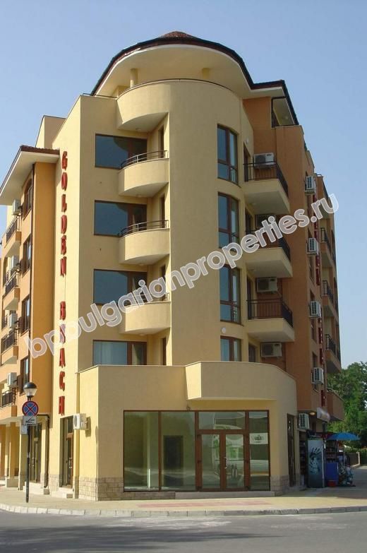 Квартиры люкс, первая линия к морю в курорте Солнечны берег