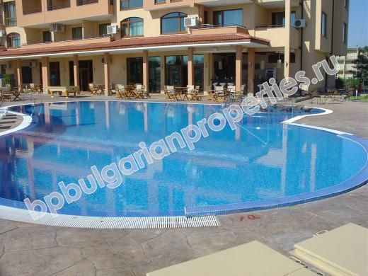 Квартиры люкс, первая линия к морю в курорте Солнечны берег