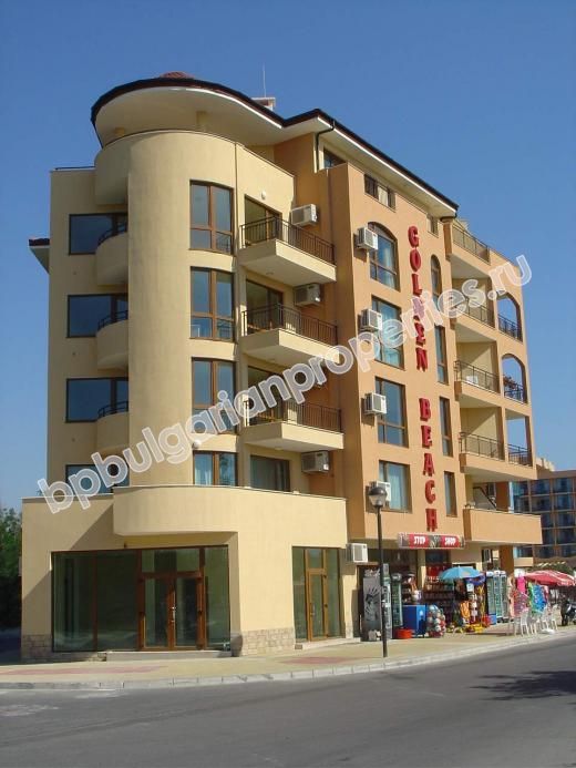 Квартиры люкс, первая линия к морю в курорте Солнечны берег