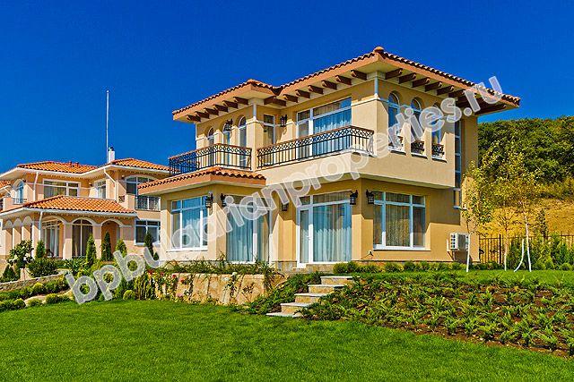 Люксовые дома на заказ в комплексе Sunset Villas, недалеко от к.к. Солнечный берег