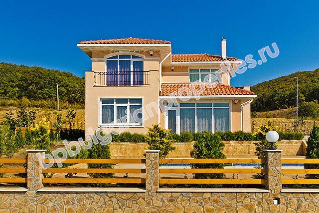 Люксовые дома на заказ в комплексе Sunset Villas, недалеко от к.к. Солнечный берег