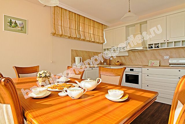 Люксовые дома на заказ в комплексе Sunset Villas, недалеко от к.к. Солнечный берег