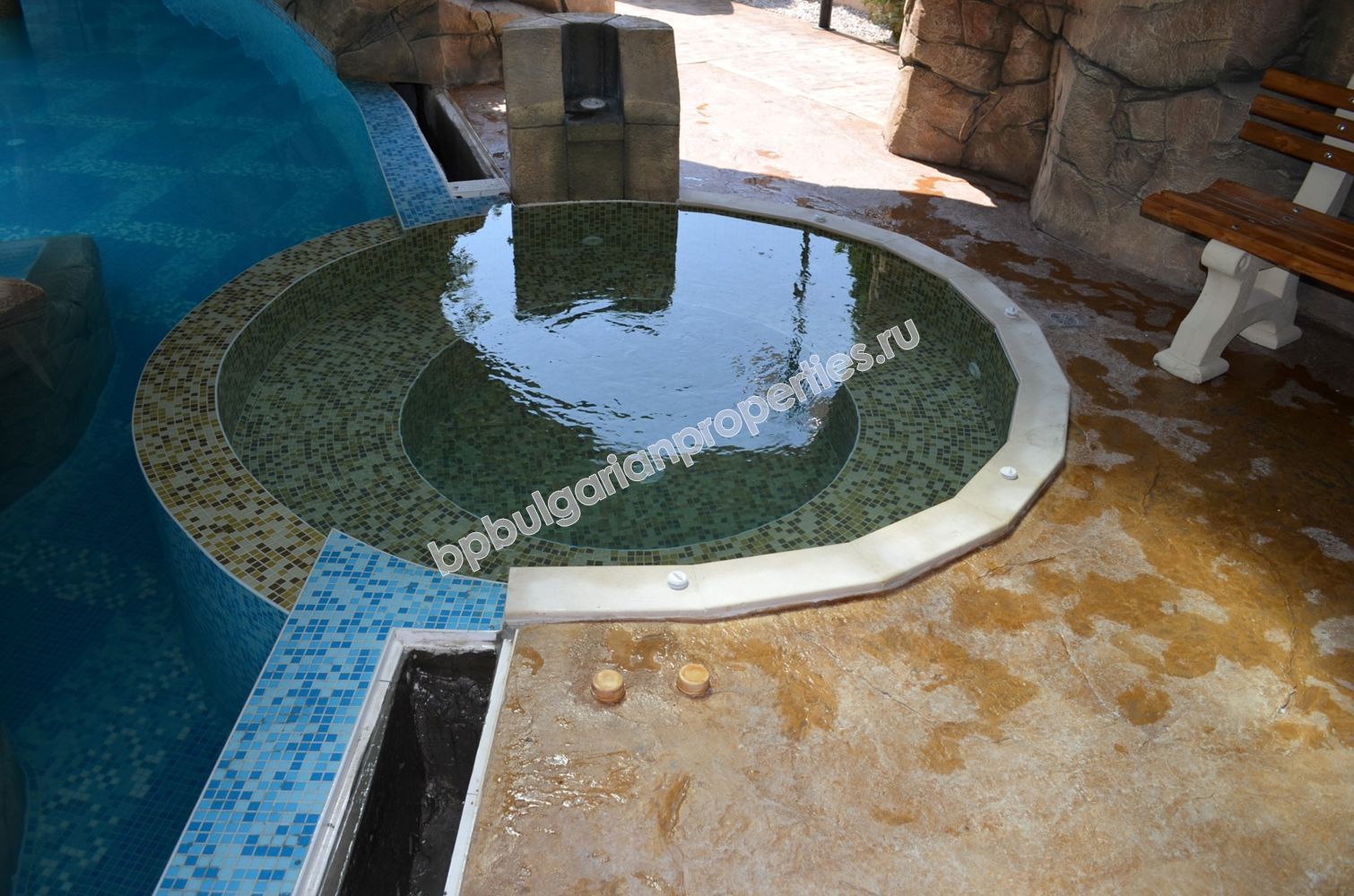 Люксовые меблированные квартиры на продажу в курорте Солнечный Берег