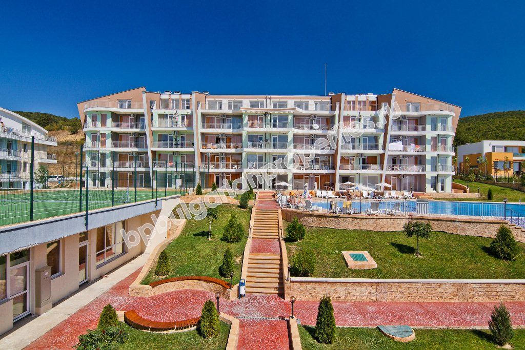 Двухкомнатная квартира на продажу в люксовый комплекс недалеко от к.к. Солнечный Берег