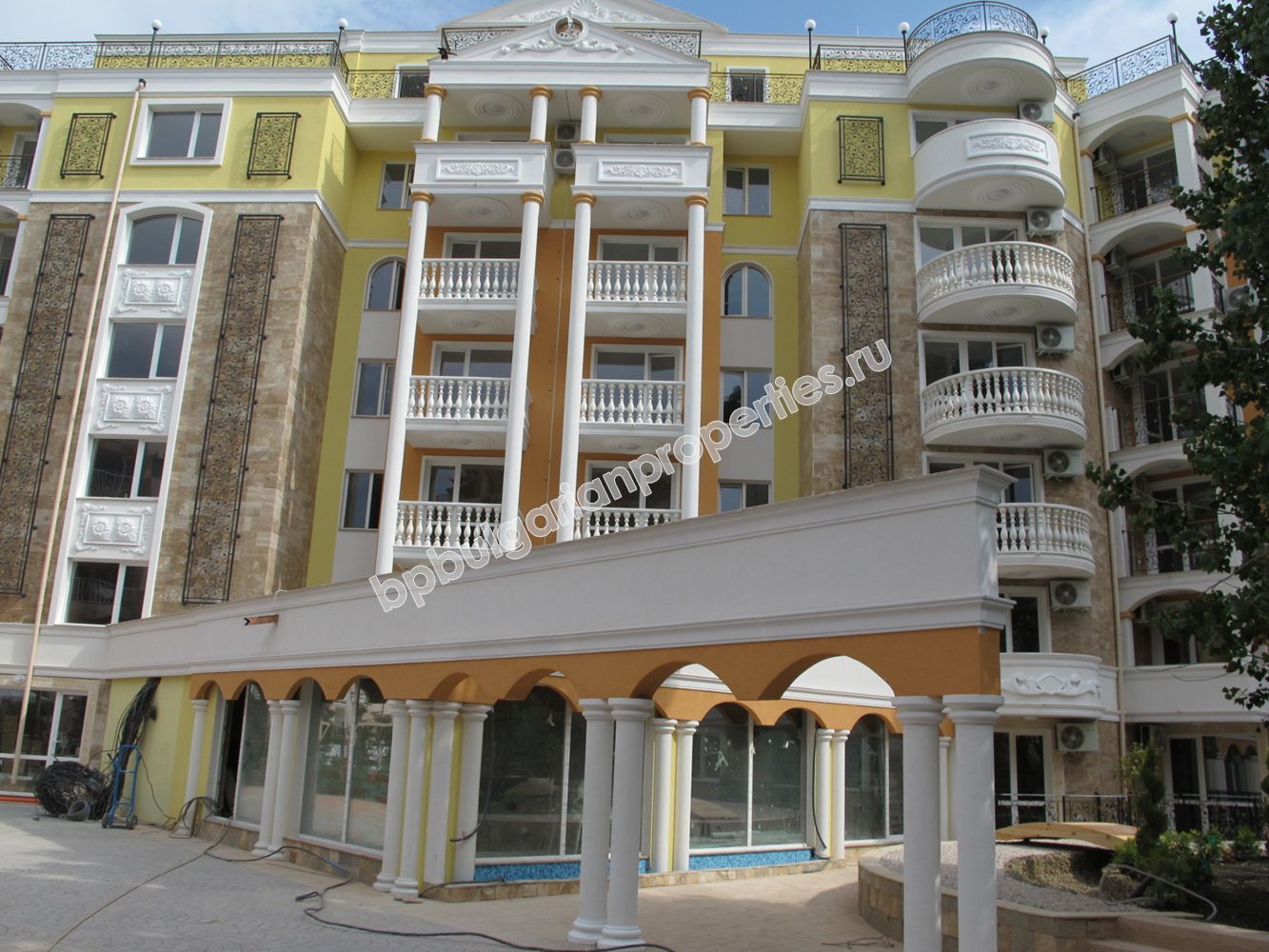 Люксовые квартиры на продажу в курорте Солнечный Берег Люксовые квартиры на продажу в курорте Солнечный Берег