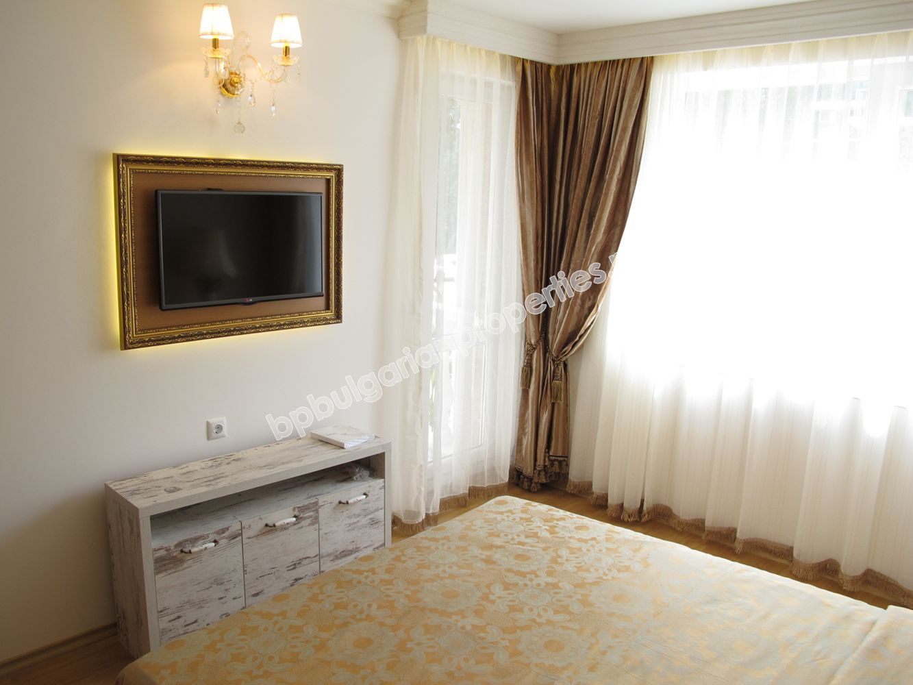 Люксовые квартиры на продажу в курорте Солнечный Берег