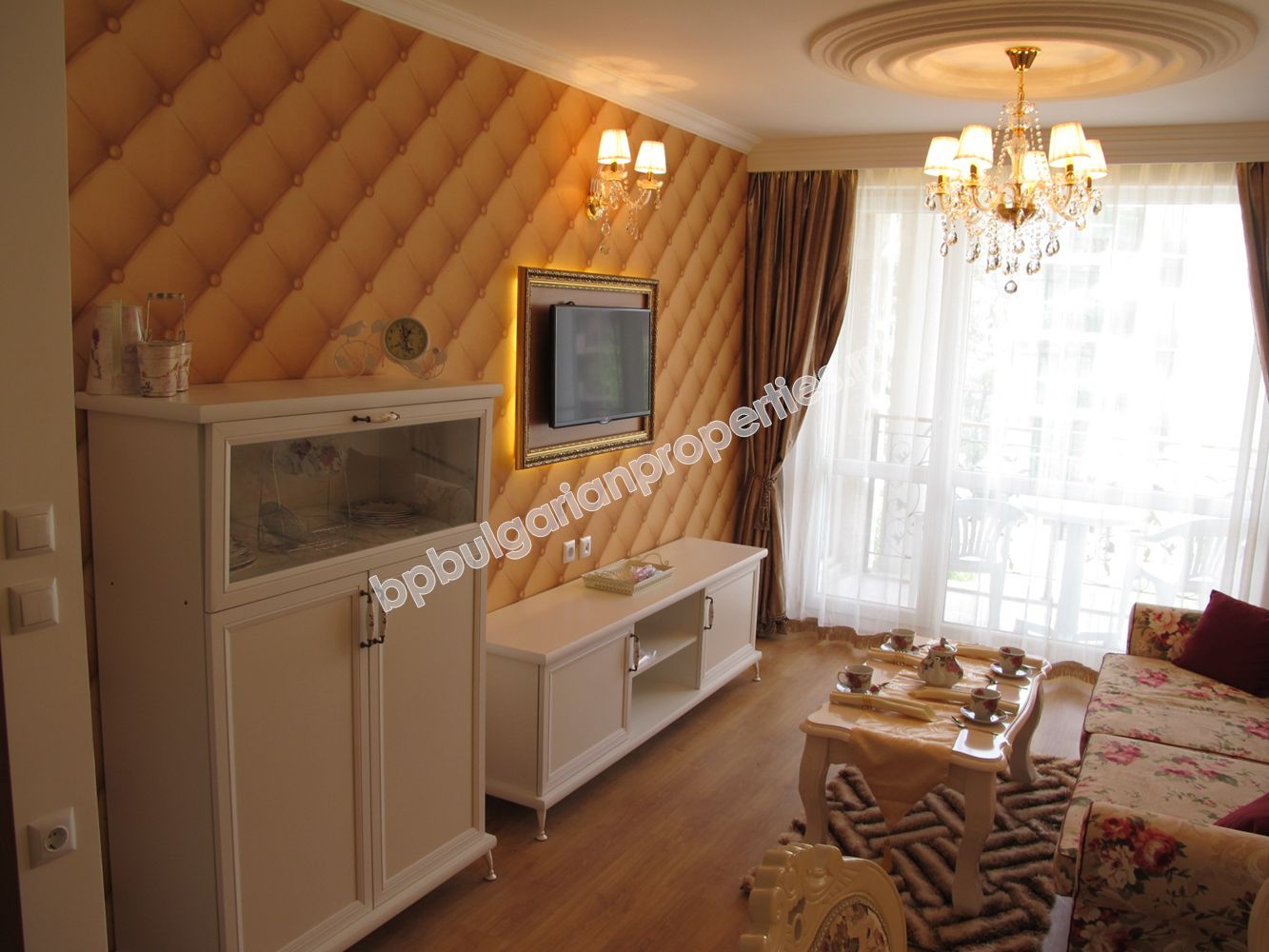 Люксовые квартиры на продажу в курорте Солнечный Берег