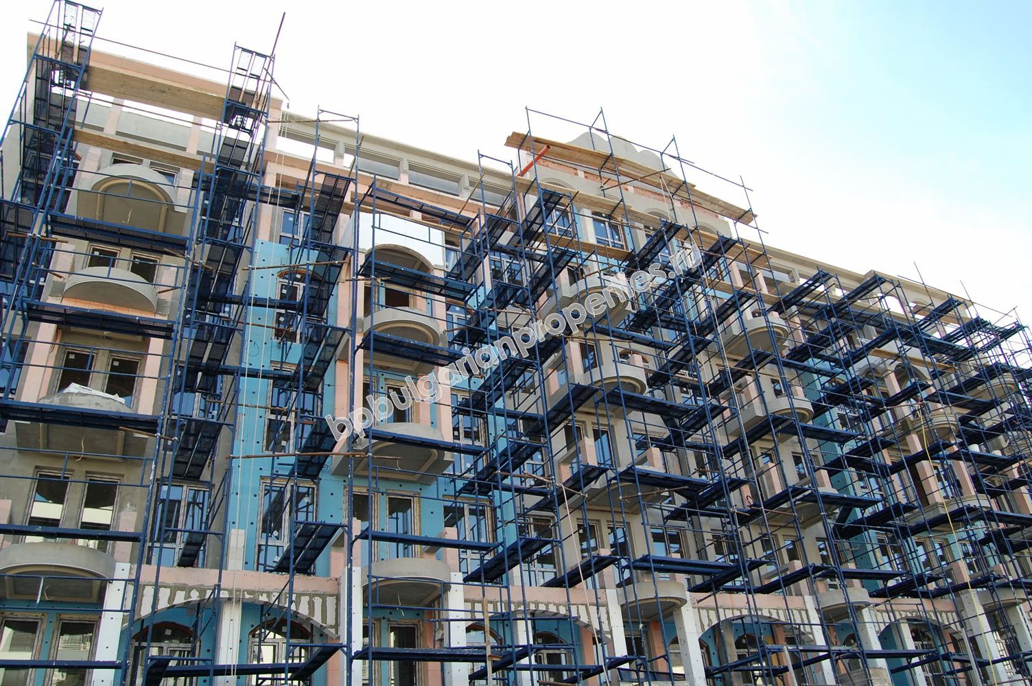 Апартаменты на продажу в новом комплексе в Святом Власе