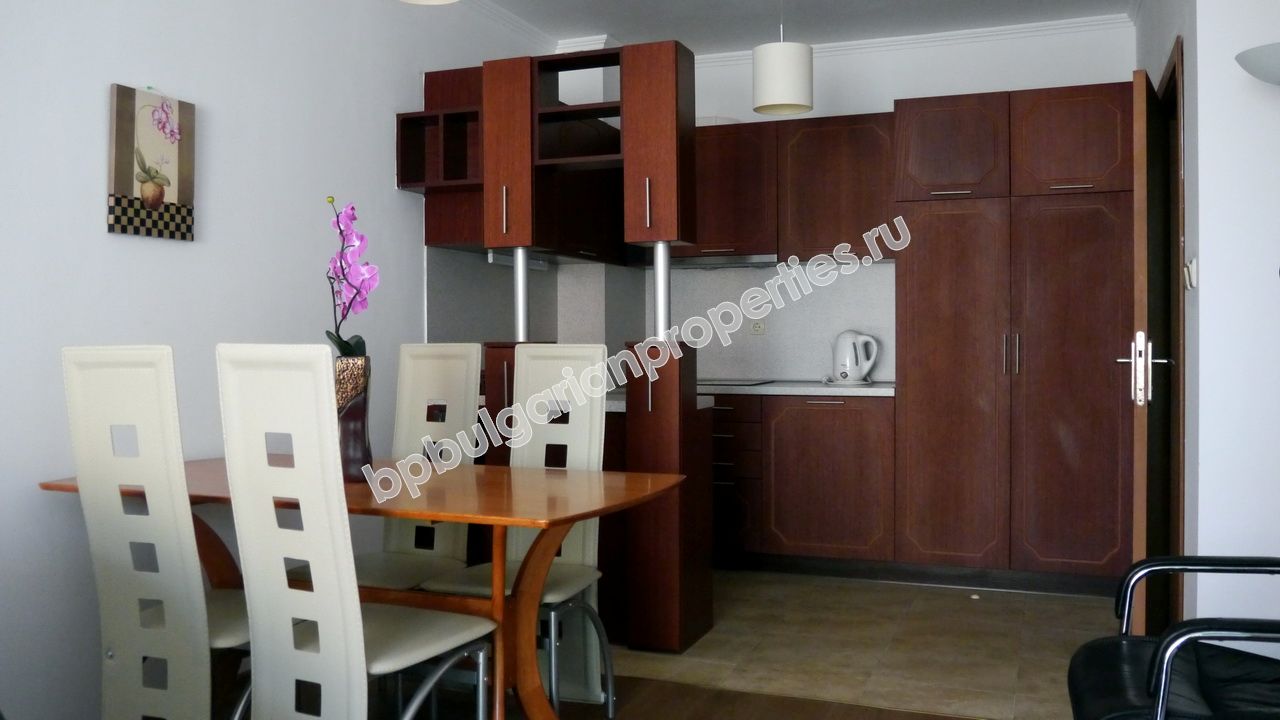 Односпальная роскошно меблированная квартира в Несебре