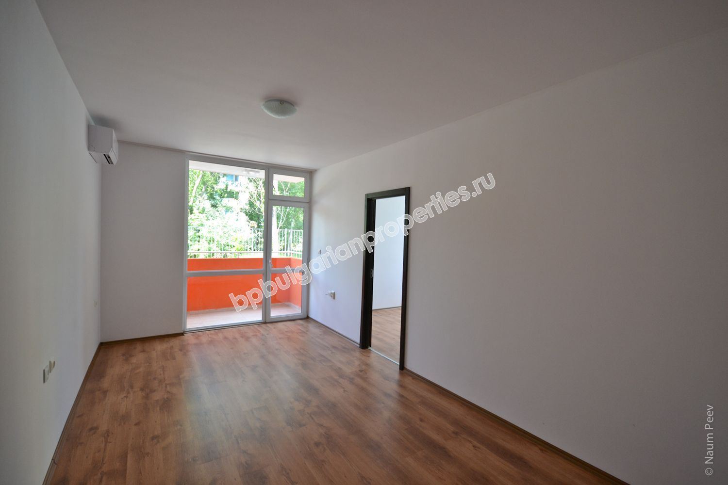 Апартаменты для продажи в курорте Солнечный берег