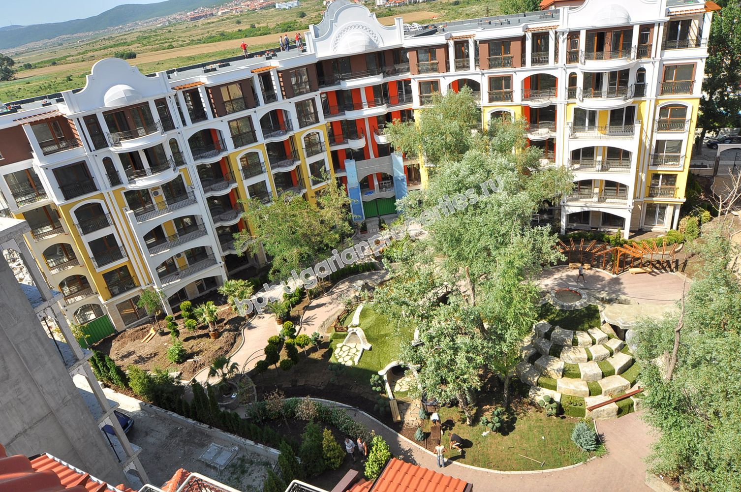 Люксовые апартаменты на продажу в к.к. Солнечный Берег