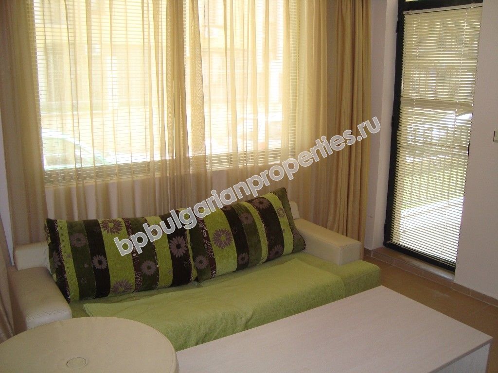 Полностью меблированная двухкомнатная квартира на Солнечном Берегу