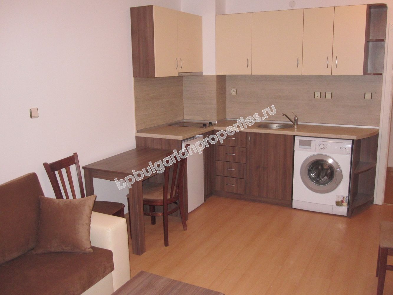 Меблированная односпальная квартира на продажу в Солнечном Берегу