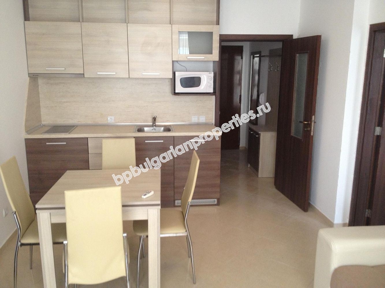 Меблированная двухкомнатная квартира близко от моря в  Равда