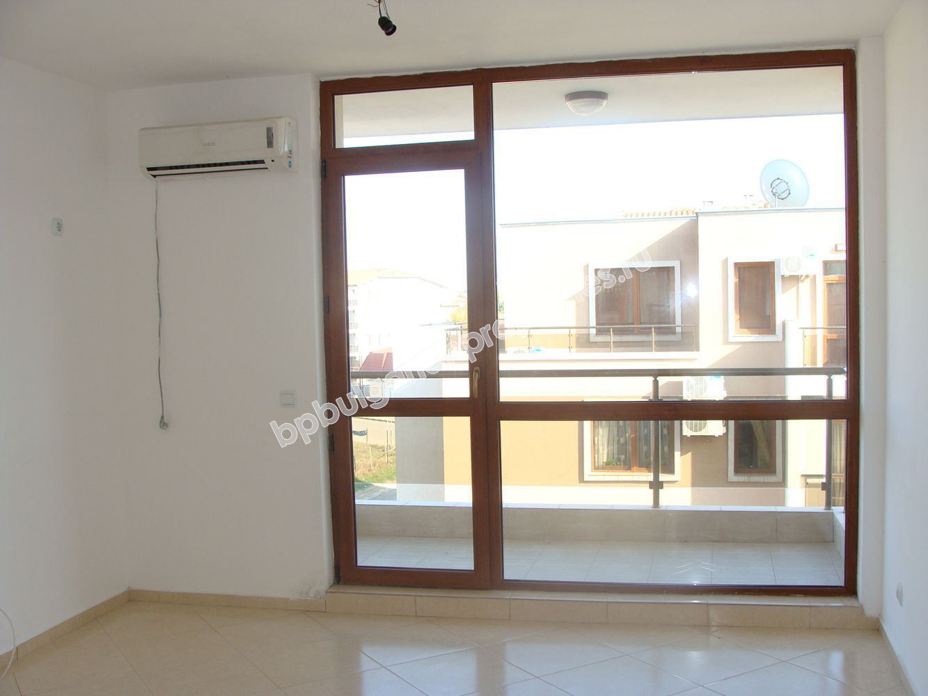 Люксовая односпальная квартира на продажу в курорте Равда