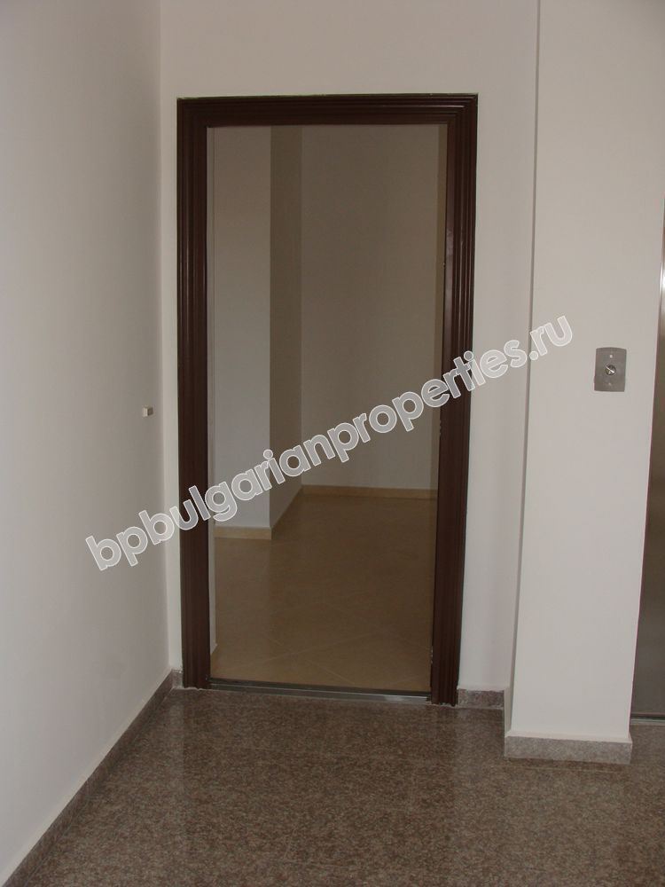 Люксовая односпальная квартира на продажу в курорте Равда