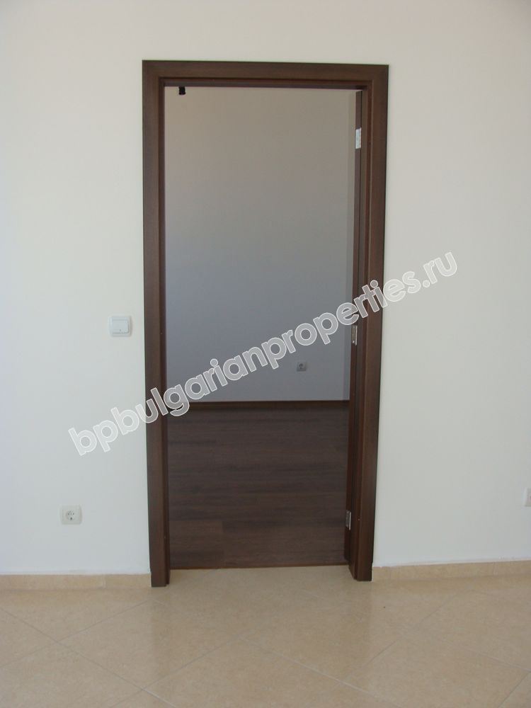 Люксовая односпальная квартира на продажу в курорте Равда