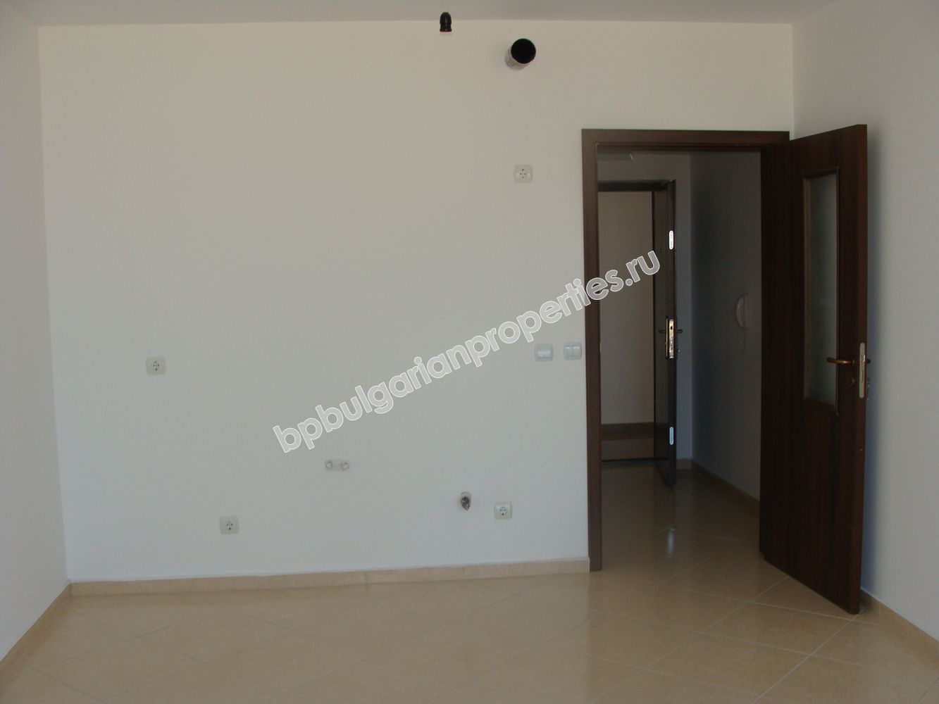 Люксовая односпальная квартира на продажу в курорте Равда