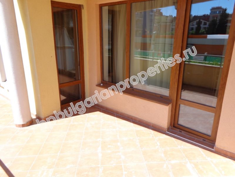 Апартамент с одной спальней в комплексе закрытого типа на Солнечном Берегу