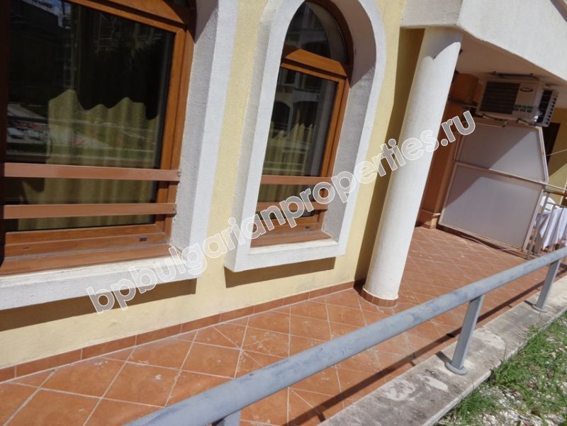 Апартамент с одной спальней в комплексе закрытого типа на Солнечном Берегу