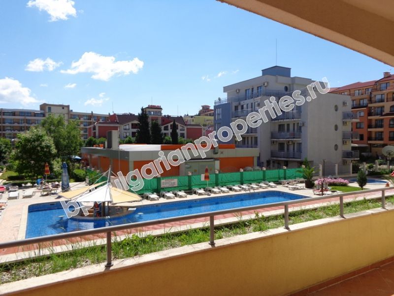 Апартамент с одной спальней в комплексе закрытого типа на Солнечном Берегу