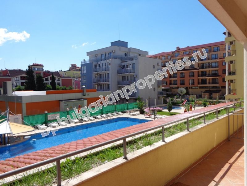 Апартамент с одной спальней в комплексе закрытого типа на Солнечном Берегу