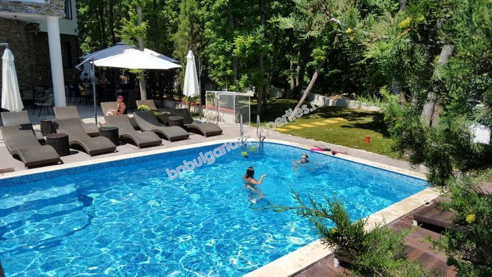 Однокомнатные, двухкомнатные и трехкомнатные апартаменты в комплексе в г. Приморско Однокомнатные, двухкомнатные и трехкомнатные апартаменты в комплексе в г. Приморско