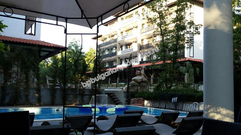 Однокомнатные, двухкомнатные и трехкомнатные апартаменты в комплексе в г. Приморско Однокомнатные, двухкомнатные и трехкомнатные апартаменты в комплексе в г. Приморско