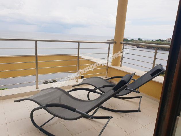 Меблированные квартиры на продажу на первой линии моря в курорте Ахтополь Меблированные квартиры на продажу на первой линии моря в курорте Ахтополь