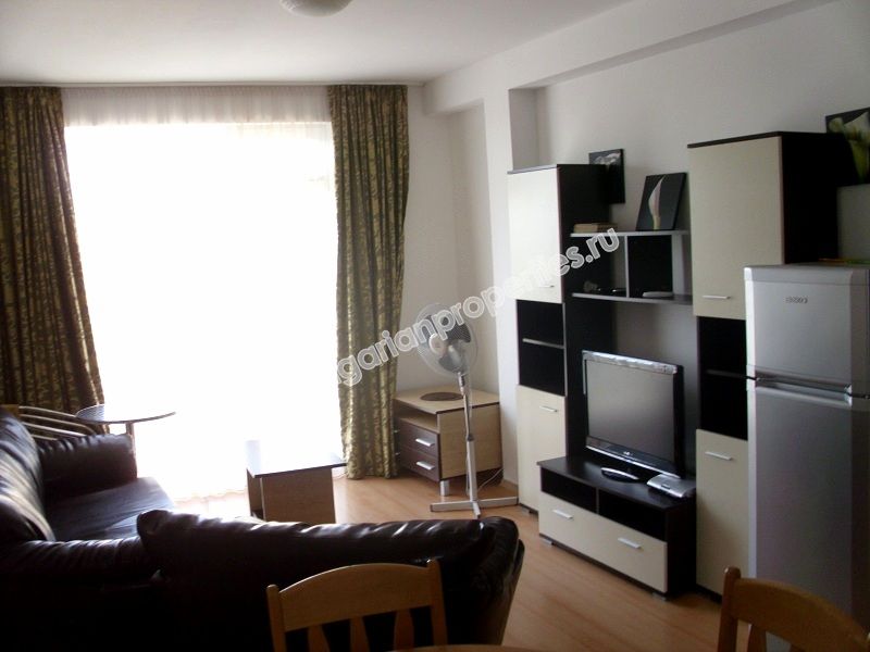 Меблирванная двухкомнатная квартира на продажу в курорте Солнечный Берег