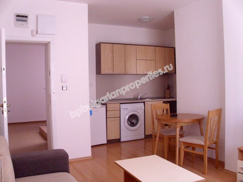 Меблирванная двухкомнатная квартира на продажу в курорте Солнечный Берег